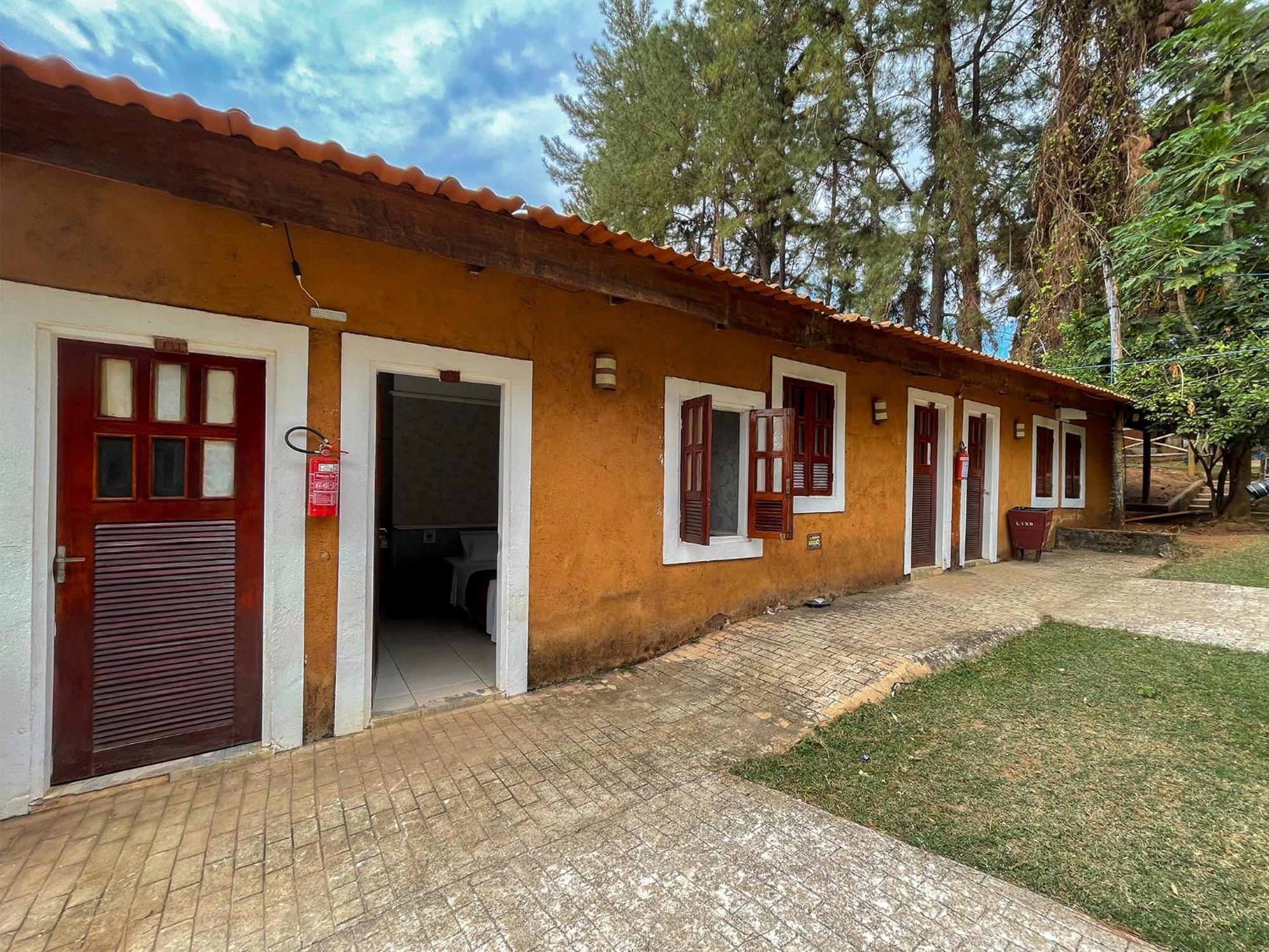 Ranchos 30 Hotel Fazenda Hidrolandia (Goias) Exterior foto